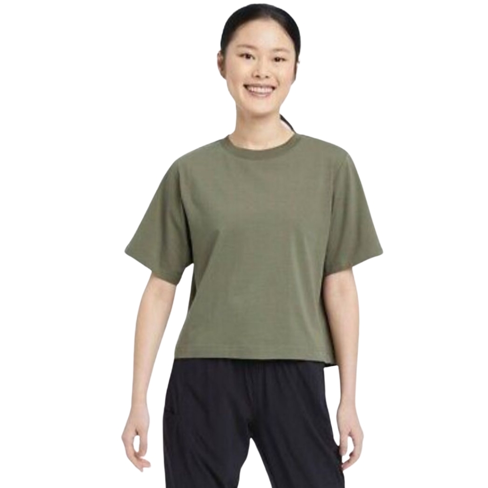 All in Motion Cropped Short Sleeve Top